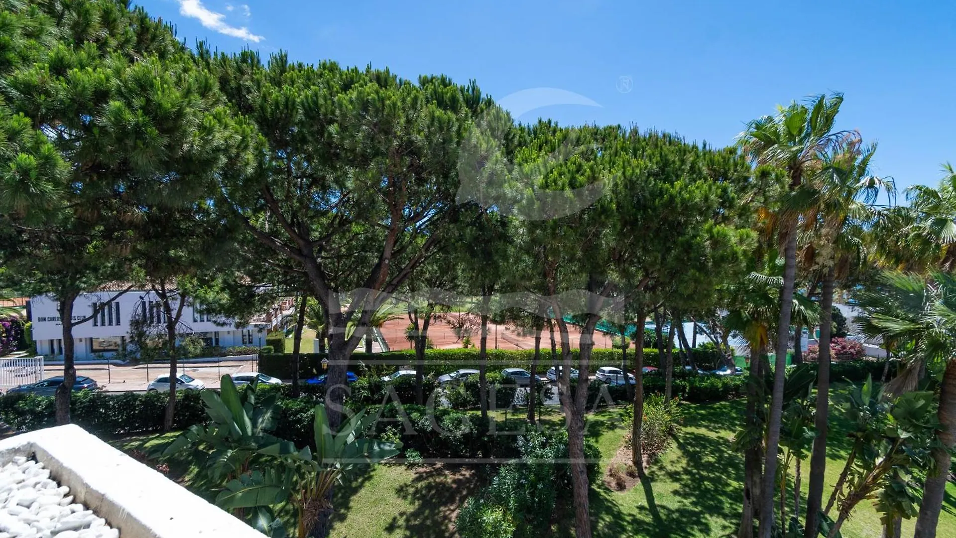 Jardines De Las Golondrinas Aparthotel Marbella