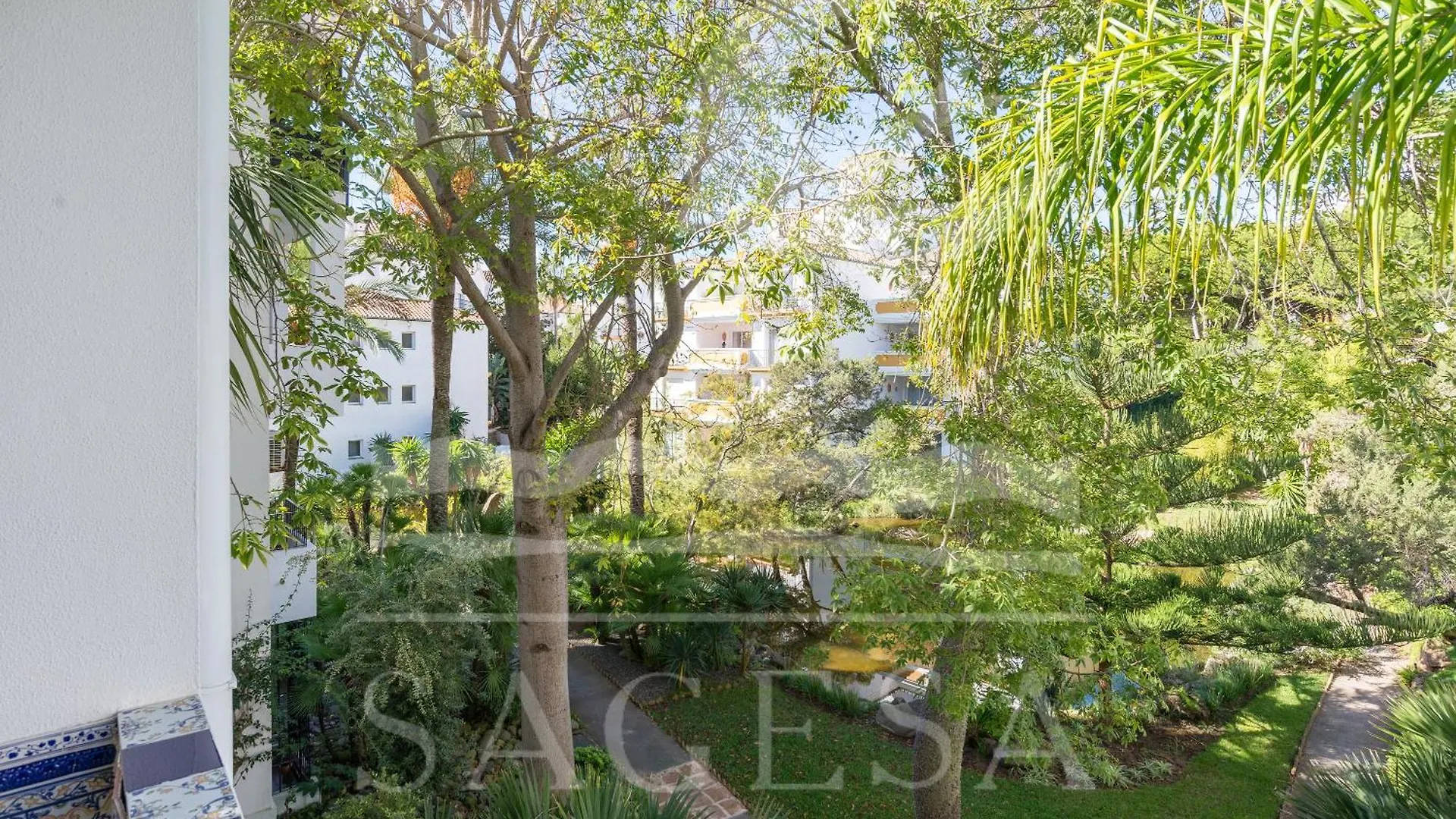 Jardines De Las Golondrinas Aparthotel Marbella Apartment