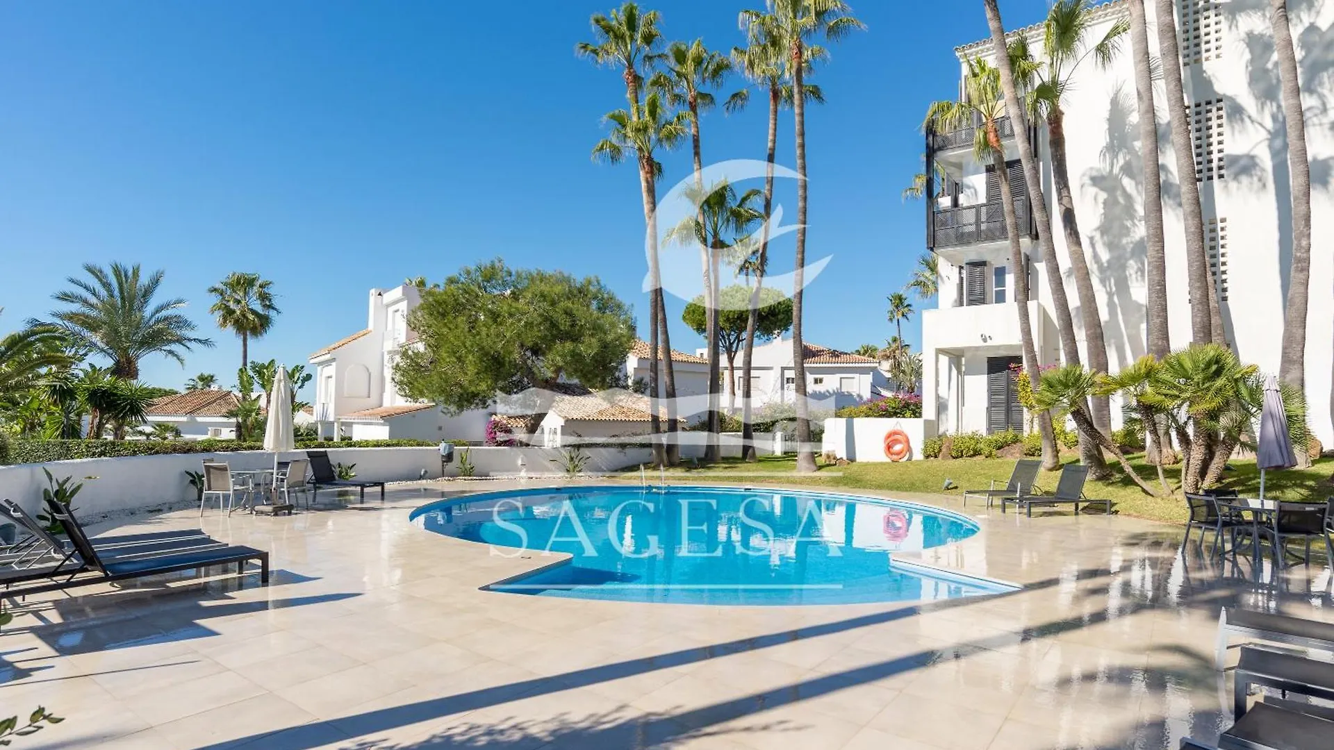 Jardines De Las Golondrinas Marbella Apartment