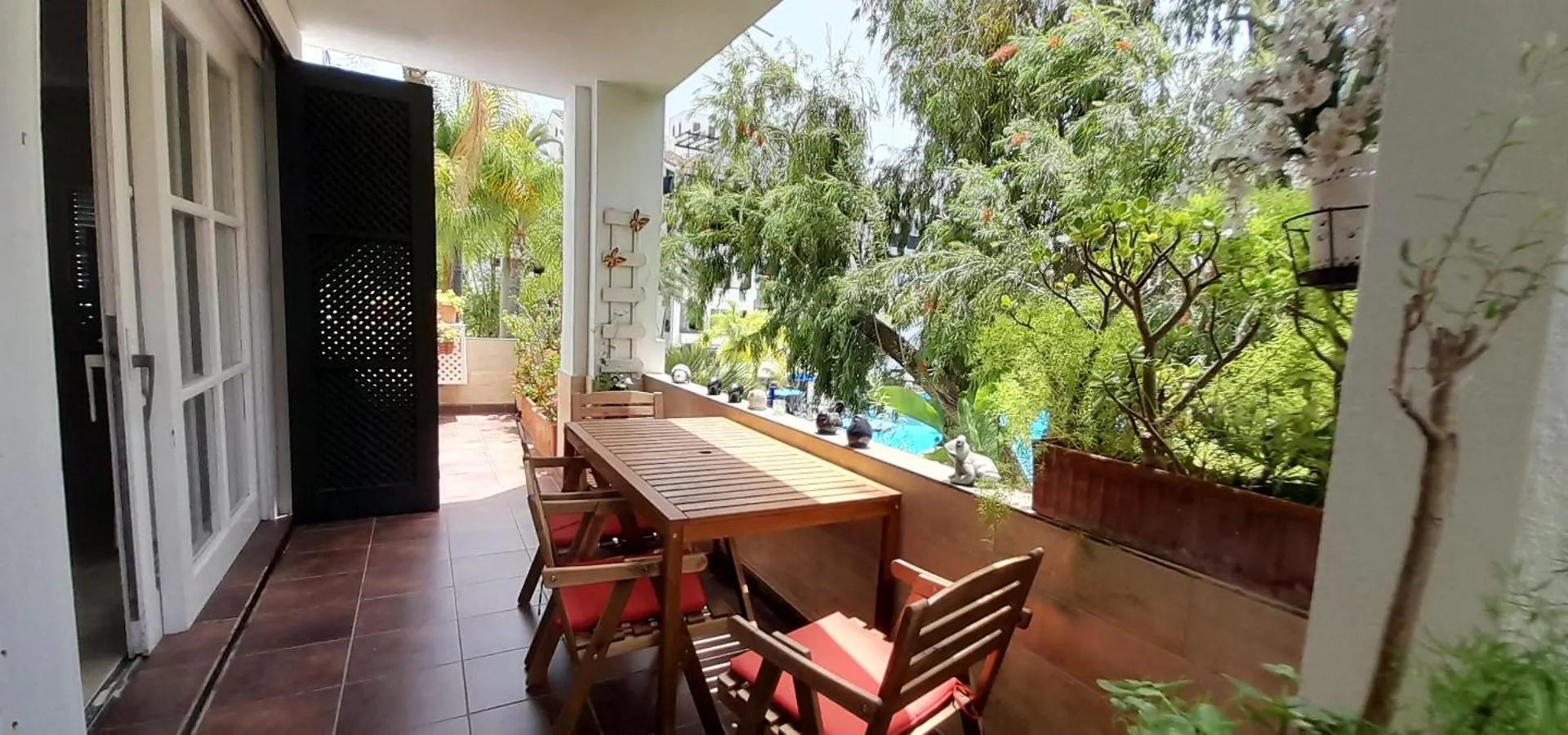 Jardines De Las Golondrinas Marbella